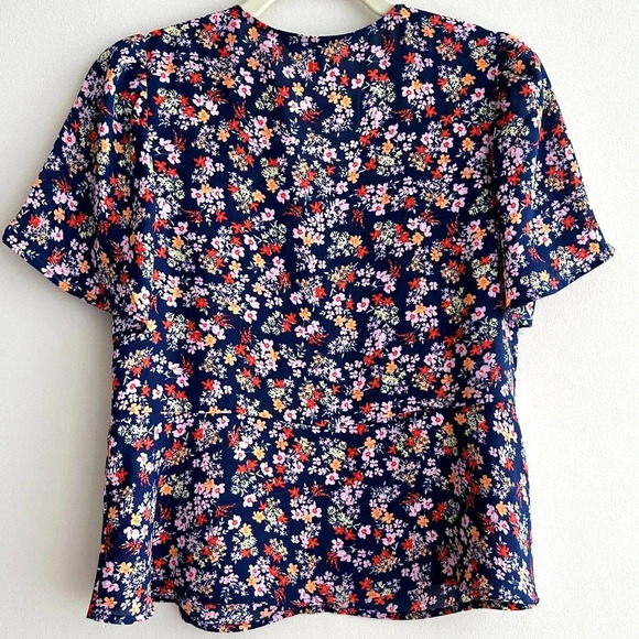 Banana Republic Bold Floral Print Flowy Peplum V-Neck Blouse, Navy/Multi, Small - Picture 8 of 16